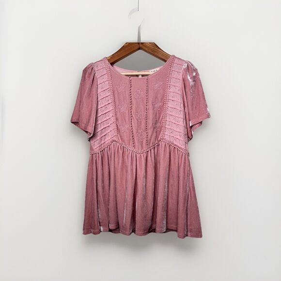 POL Sweaters - POL Velvet Babydoll Eyelet Top Oversized Small